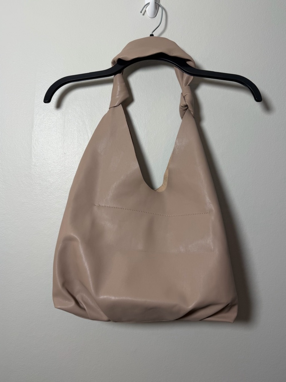 Elizabeth and James Hobo Bag with Matching Wristlet - Picture 5 of 9